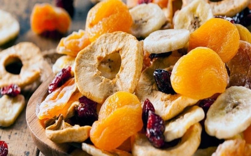 Trái cây sấy khô cần bảo quản nơi thoáng mát
