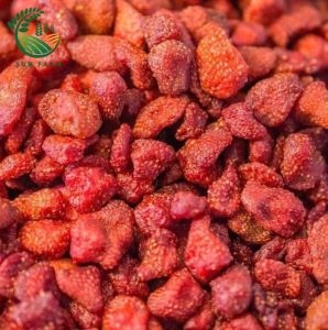 dâu sấy dẻo thái