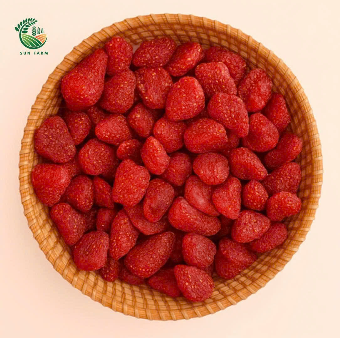 dâu sấy dẻo trung